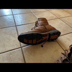 Man’s work boots 50 like new